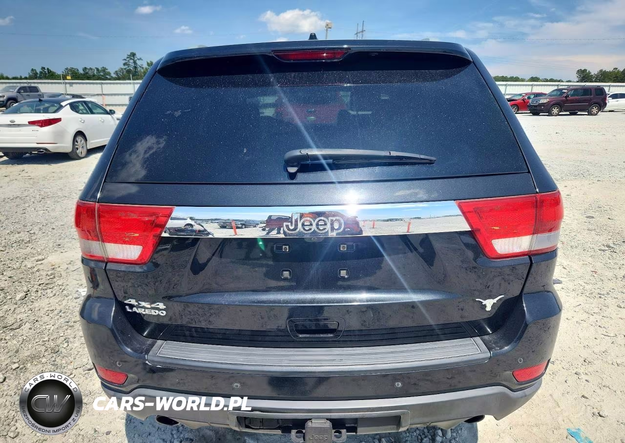 2011 Jeep Grand Cherokee Laredo VIN:1J4RR4GT7BC543927 - 6