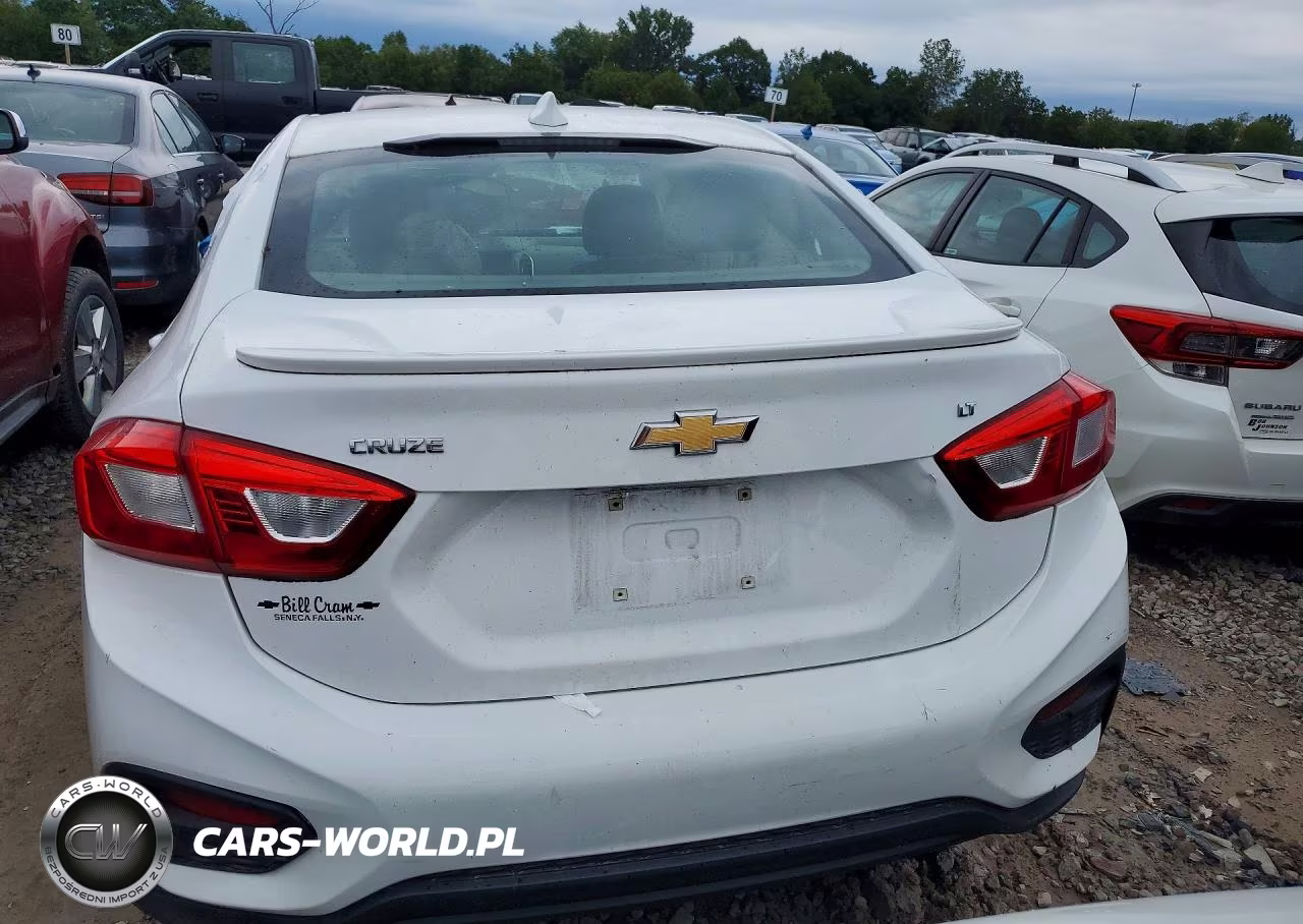 2017 Chevrolet Cruze Lt VIN:1G1BE5SM8H7143541 - 6