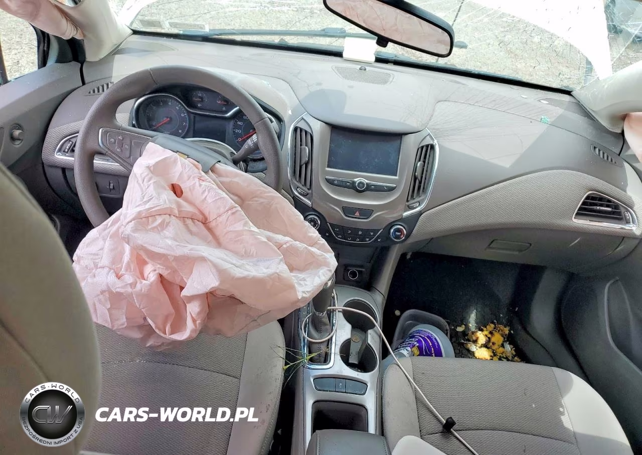 2017 Chevrolet Cruze Lt VIN:1G1BE5SM8H7143541 - 8