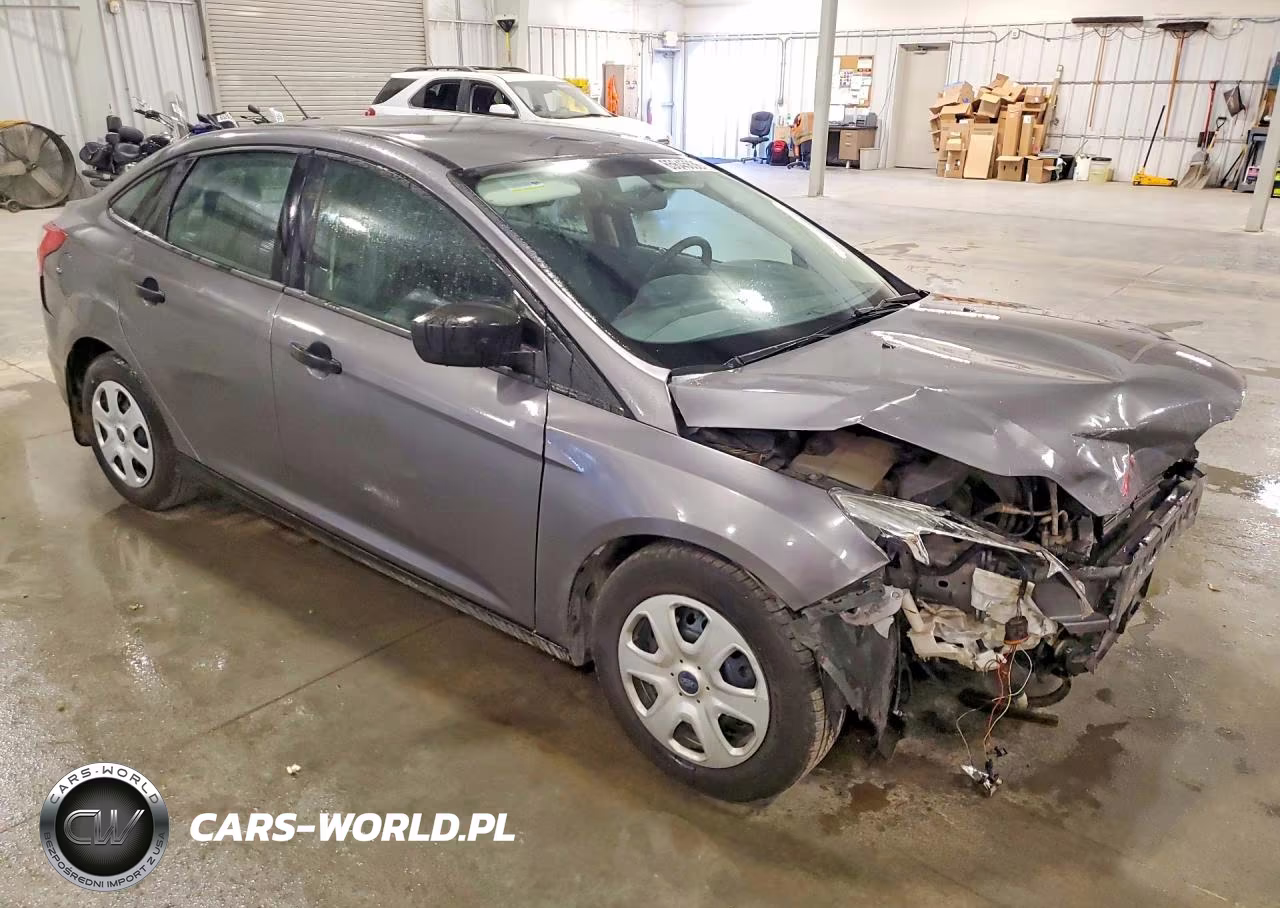 2013 Ford Focus S VIN:1FADP3E28DL381938 - 4