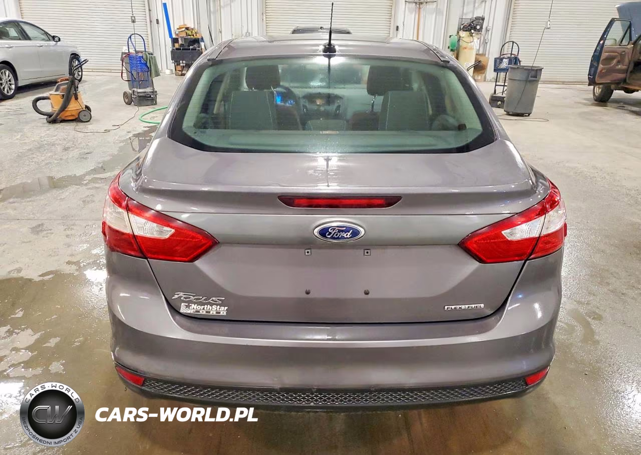 2013 Ford Focus S VIN:1FADP3E28DL381938 - 6