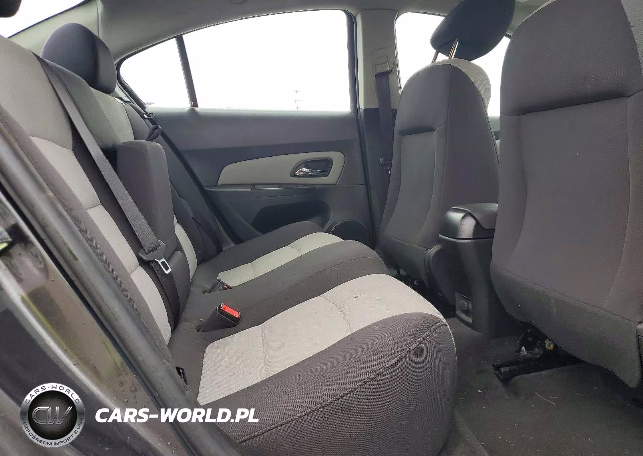 2014 Chevrolet Cruze Ls VIN:1G1PA5SH5E7180000 - 10