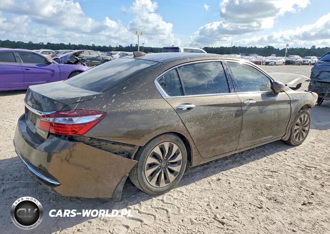 2017 Honda Accord Hybrid Exl VIN:JHMCR6F59HC011628 - 3