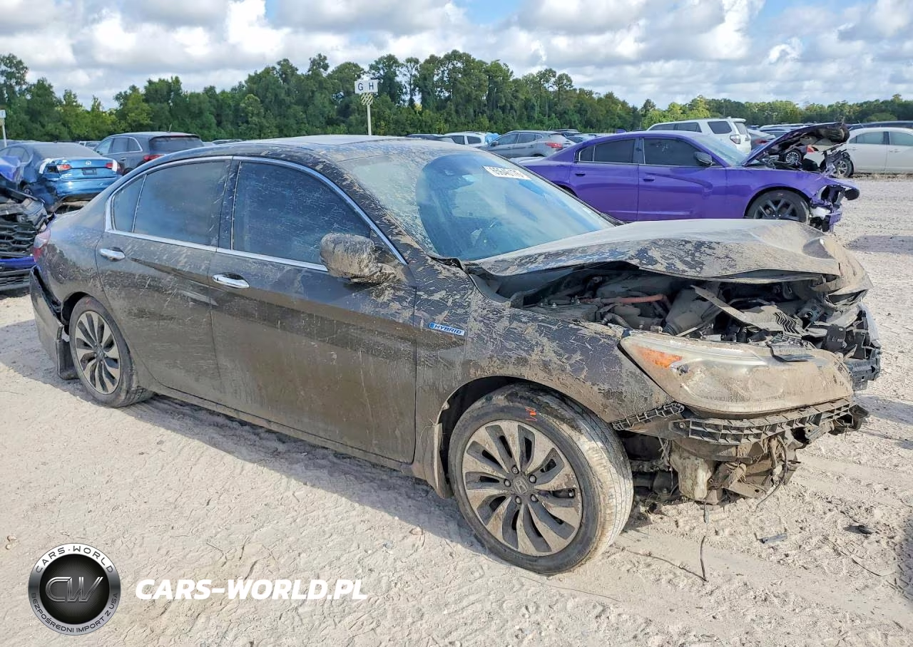 2017 Honda Accord Hybrid Exl VIN:JHMCR6F59HC011628 - 4