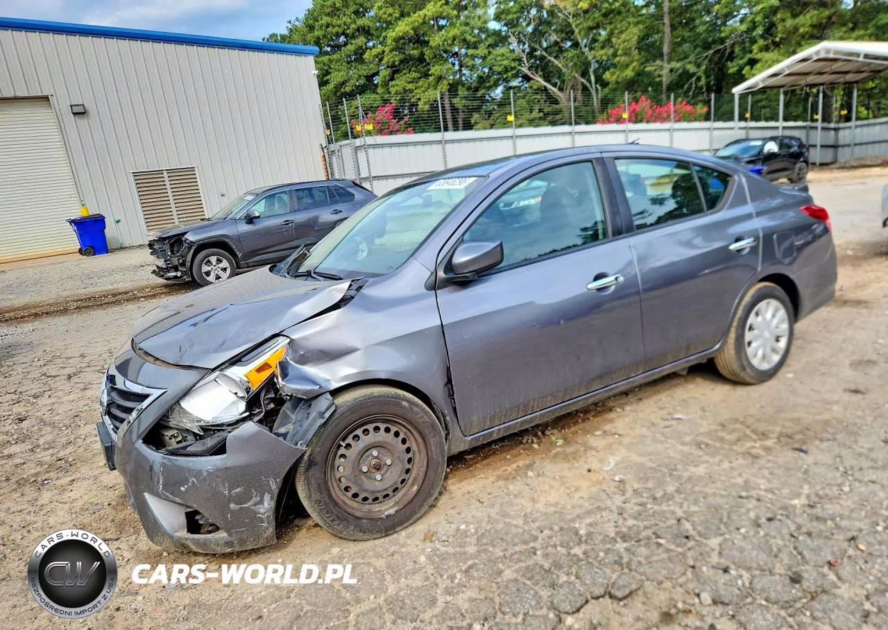 2016 Nissan Versa 1.6 Sv – zdjęcie 1 z 12