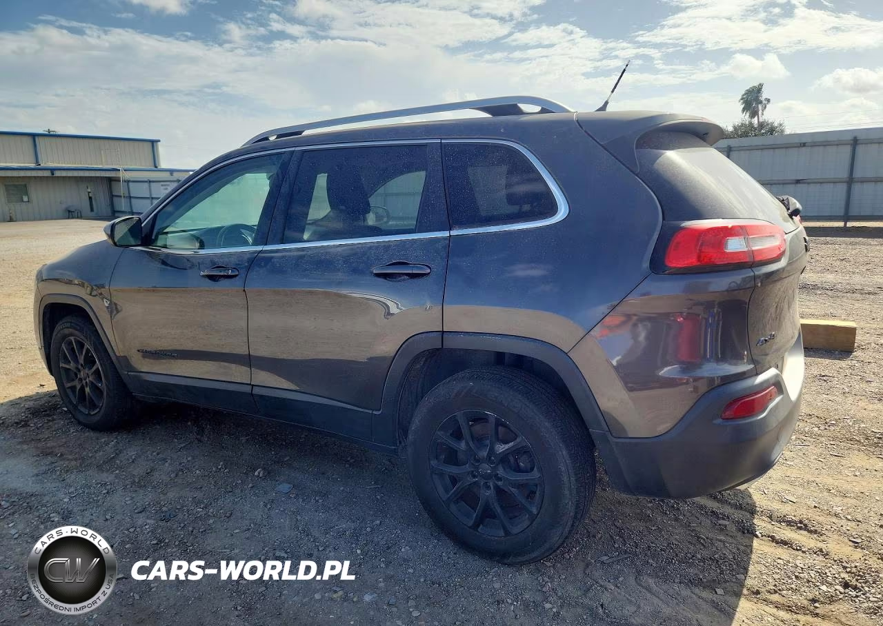 2015 Jeep Cherokee Latitude VIN:1C4PJMCS9FW563246 - 2