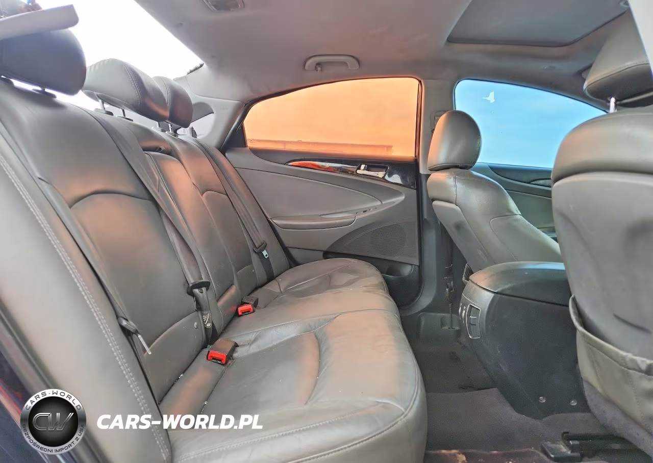 2011 Hyundai Sonata Limited VIN:5NPEC4AC1BH081352 - 10