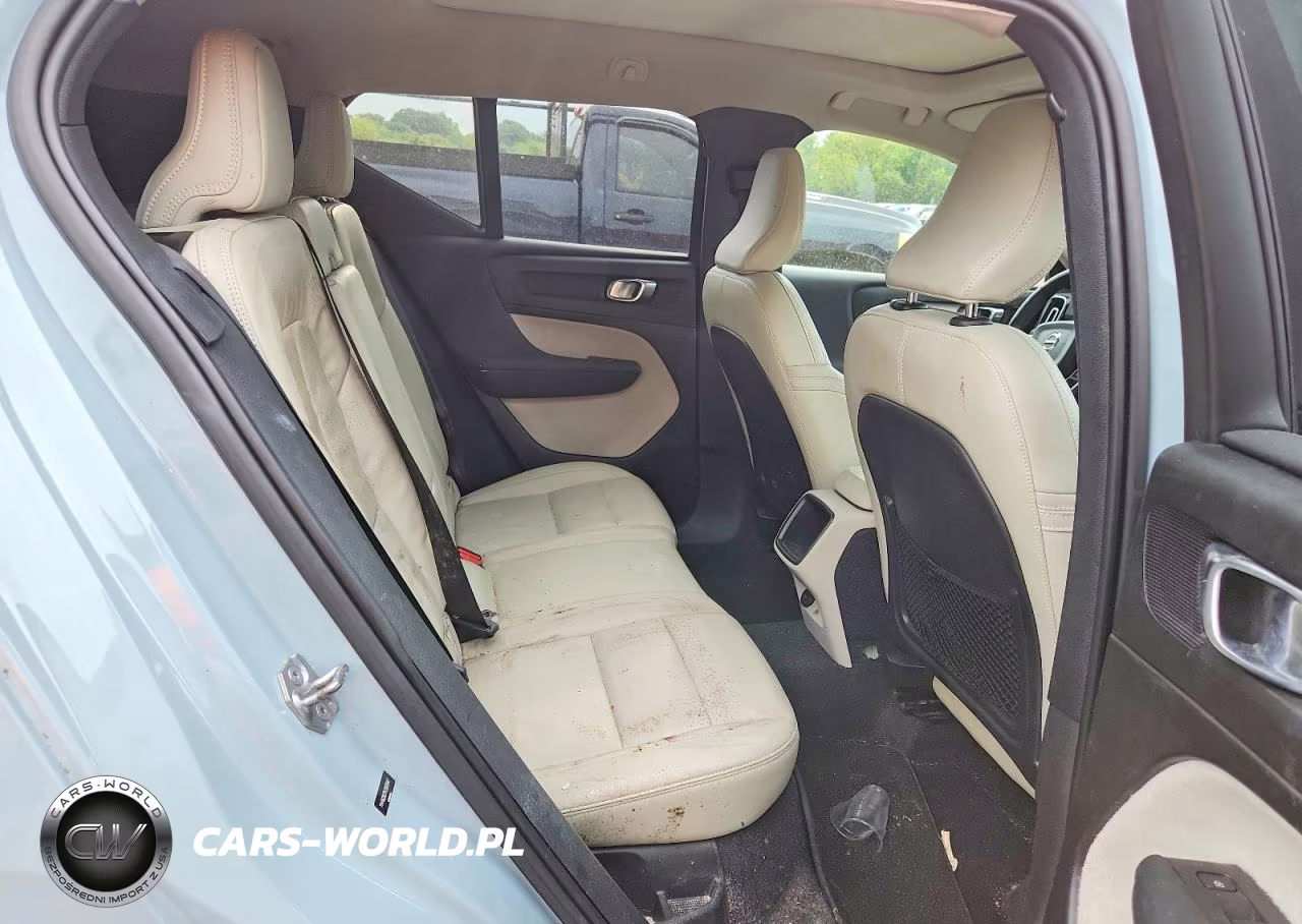 2019 Volvo Xc40 T5 Momentum VIN:YV4162XZ7K2007647 - 10