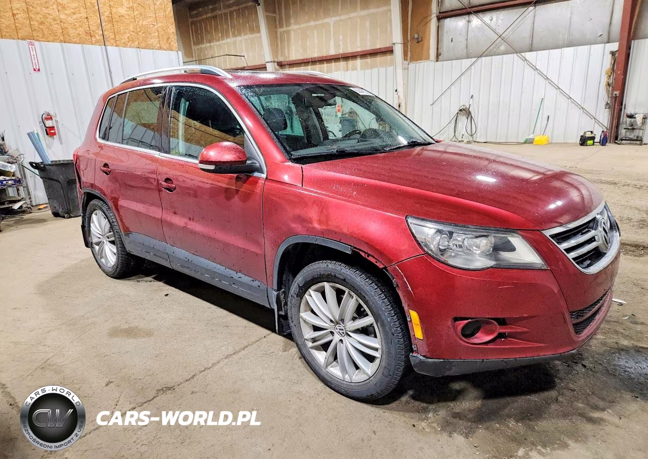 2010 Volkswagen Tiguan Se VIN:WVGBV7AX1AW003837 - 4