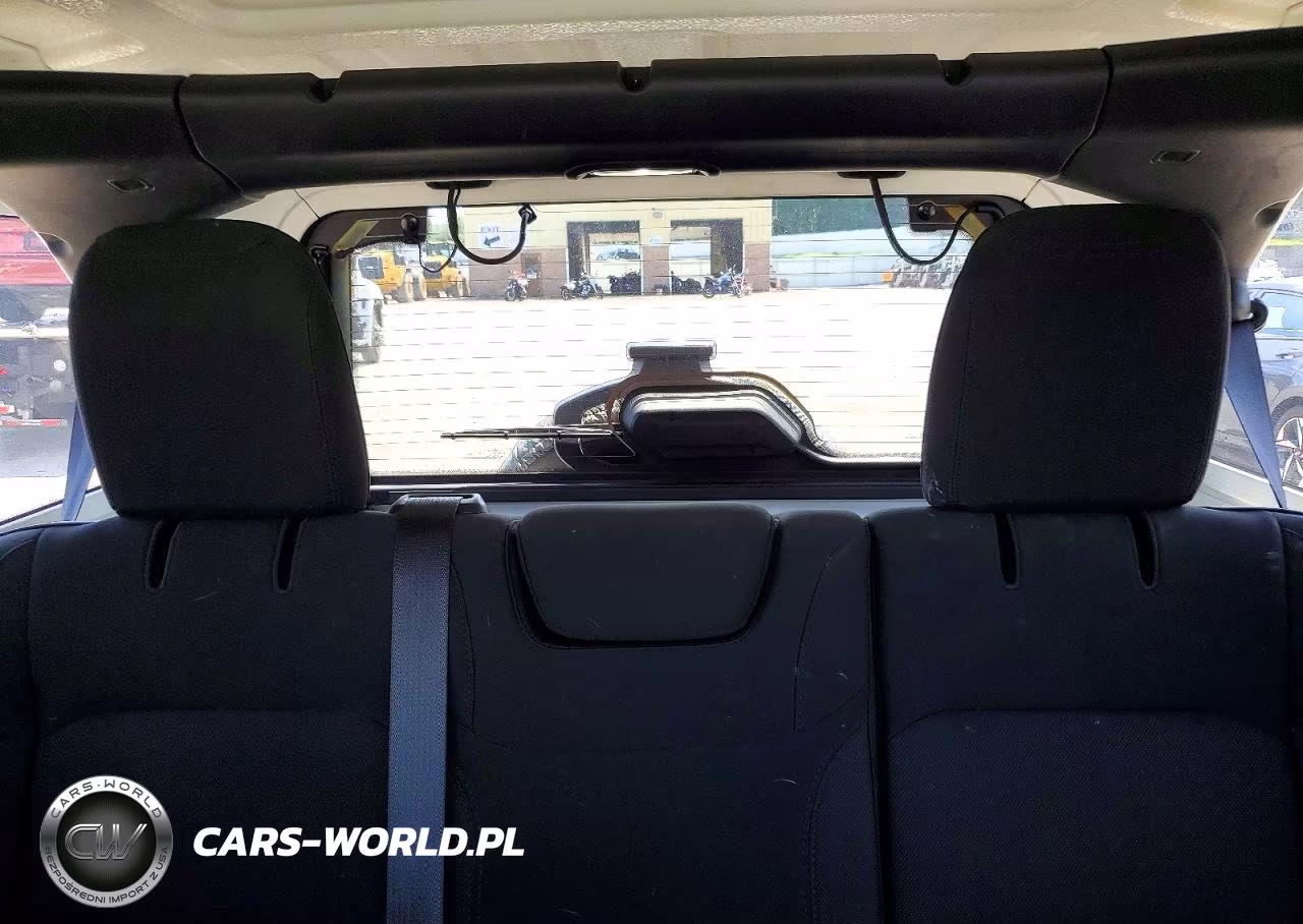 2020 Jeep Wrangler Unlimited Sport VIN:1C4HJXDN8LW224312 - 10