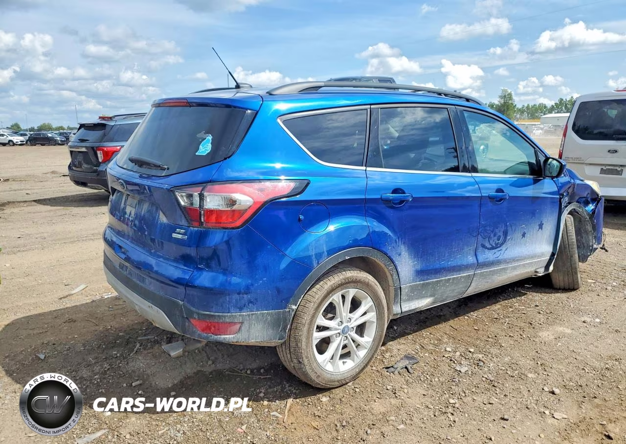 2017 Ford Escape Se VIN:1FMCU9GD0HUC94899 - 3