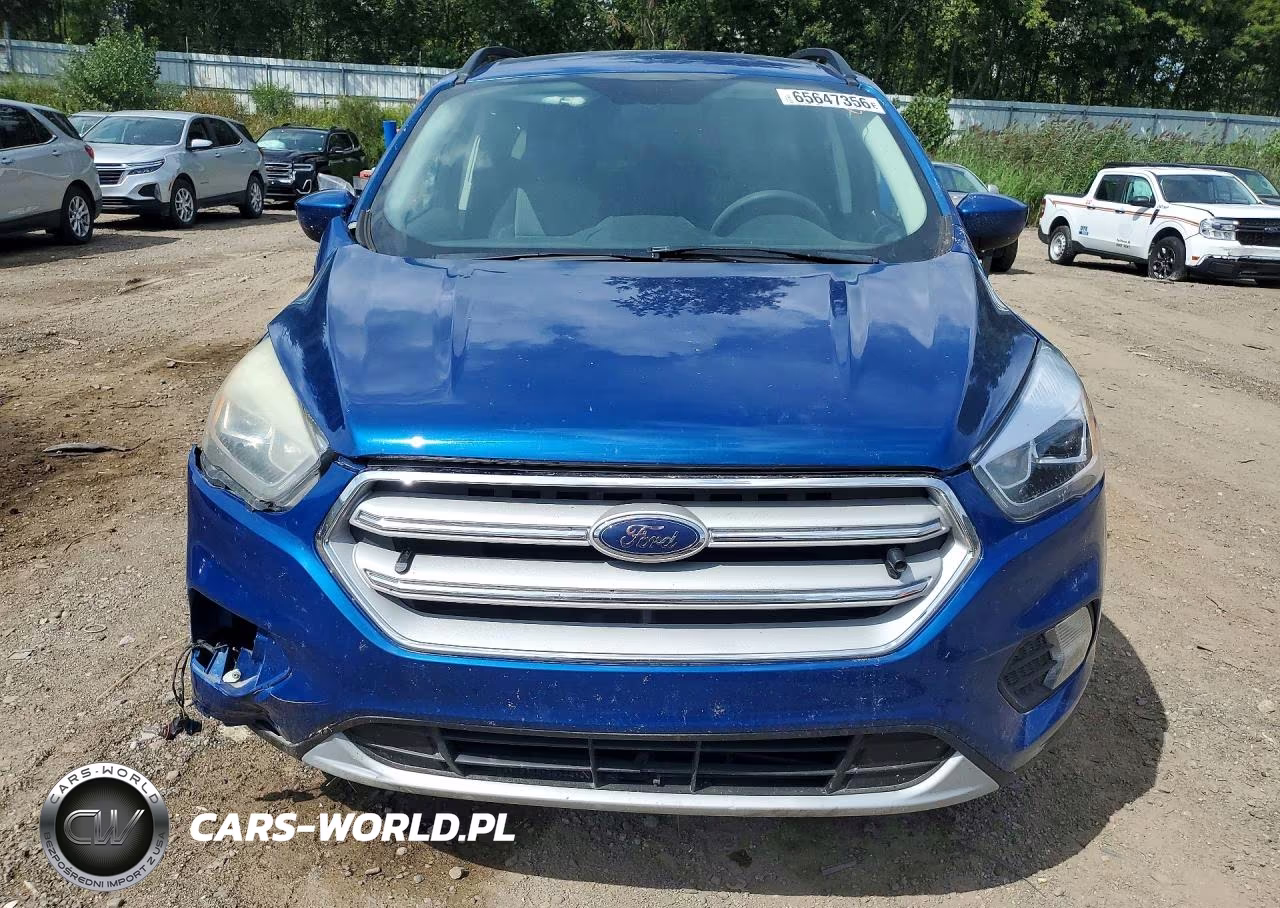 2017 Ford Escape Se VIN:1FMCU9GD0HUC94899 - 5
