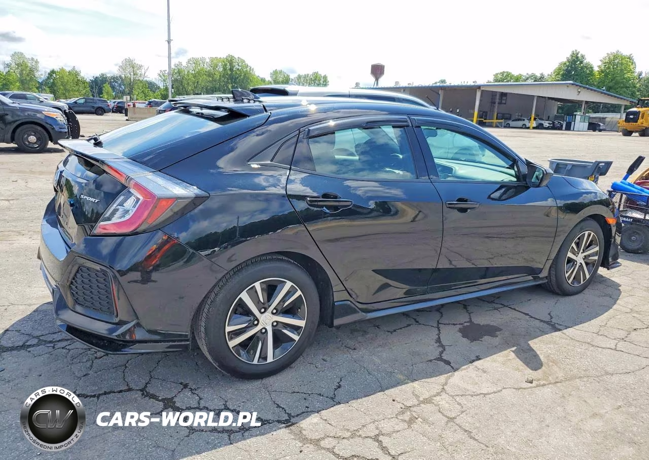 2018 Honda Civic Sport VIN:SHHFK7H45JU411688 - 3