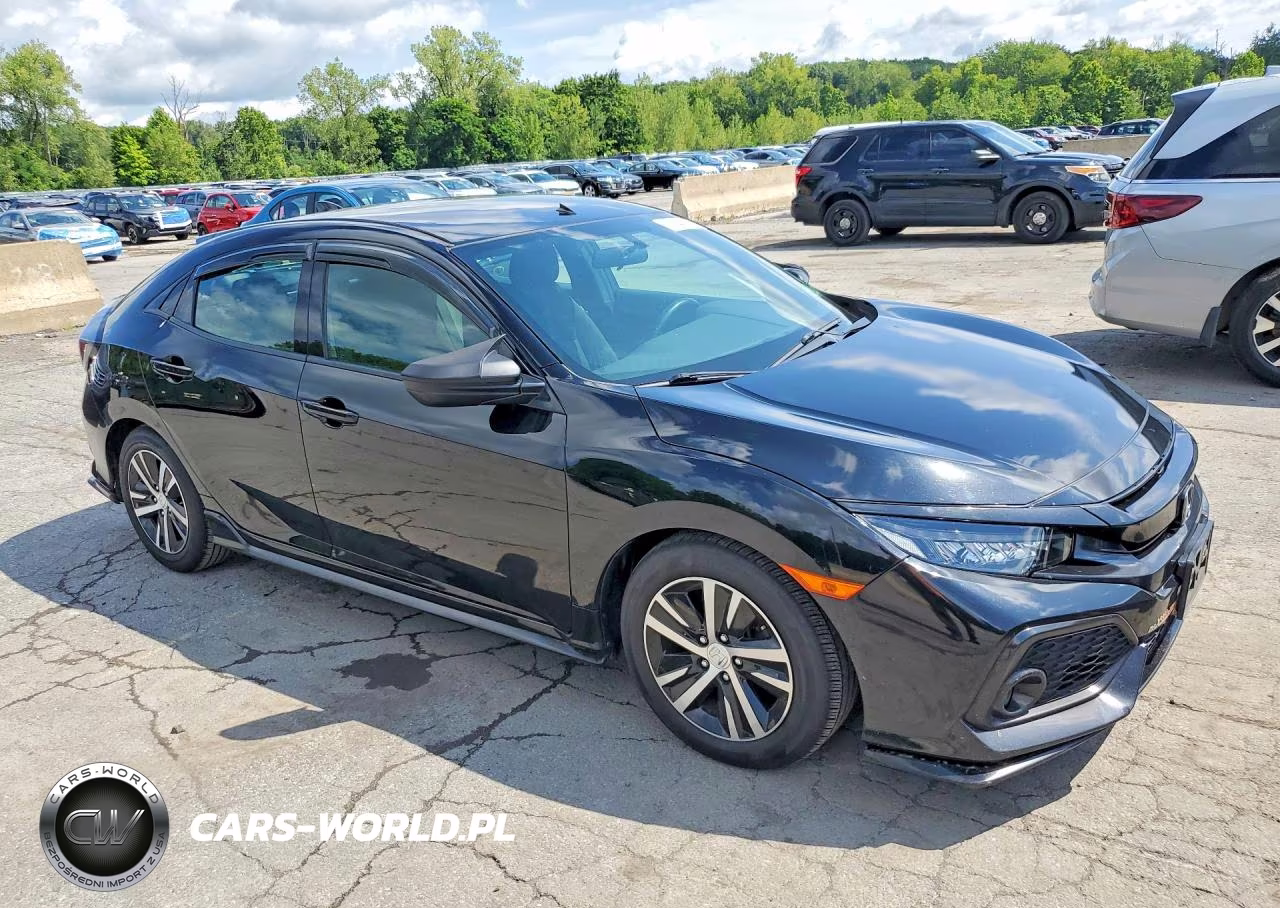 2018 Honda Civic Sport VIN:SHHFK7H45JU411688 - 4