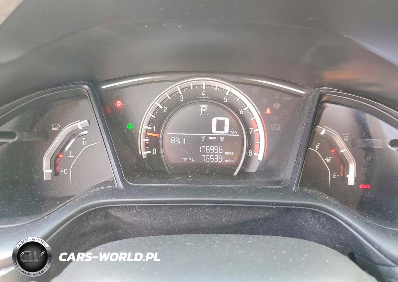 2018 Honda Civic Sport VIN:SHHFK7H45JU411688 - 9