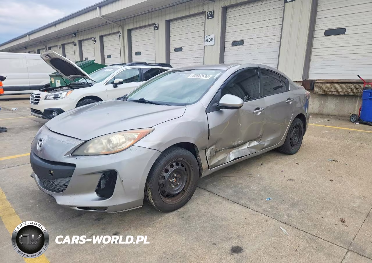 2013 Mazda 3 I