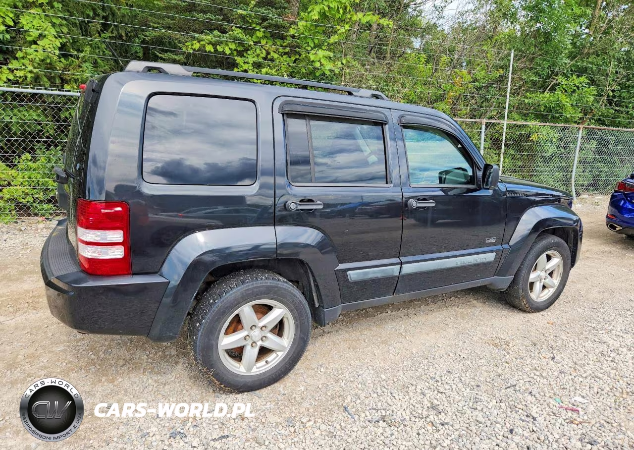 2009 Jeep Liberty Sport VIN:1J8GN28K69W542241 - 3