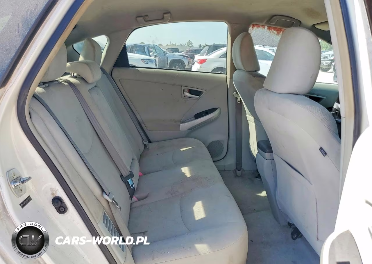 2012 Toyota Prius Two VIN:JTDKN3DU2C1554163 - 10
