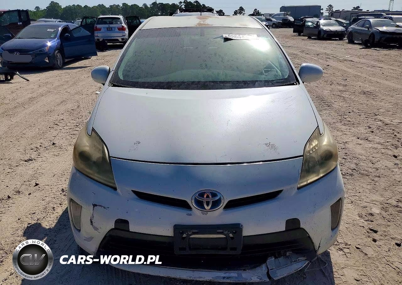 2012 Toyota Prius Two VIN:JTDKN3DU2C1554163 - 5