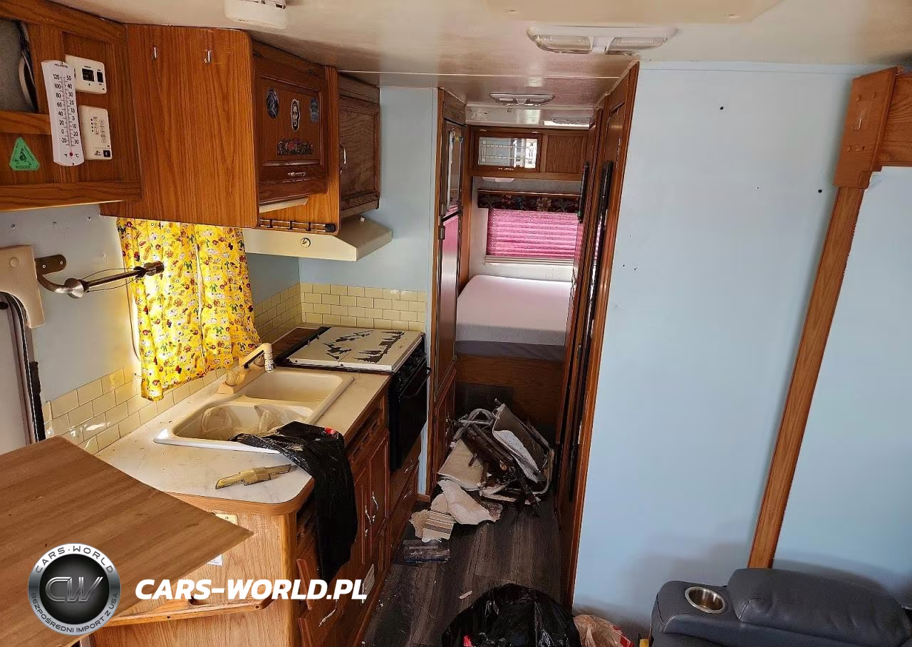 2000 Other Rv Recreational Vehicle (Rv) VIN:1GBJG31JXY1221303 - 6