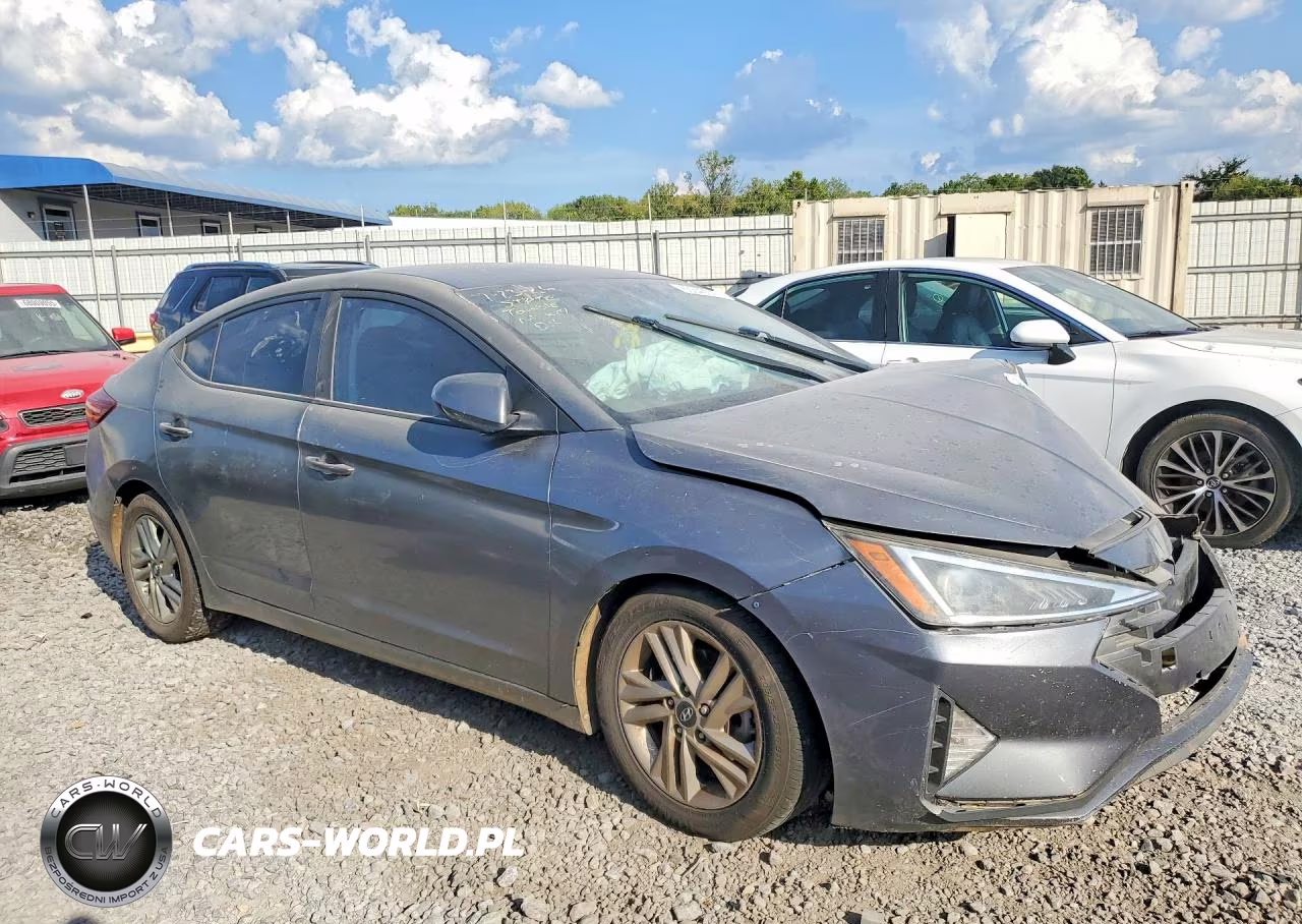 2020 Hyundai Elantra Sel VIN:5NPD84LF1LH512326 - 4