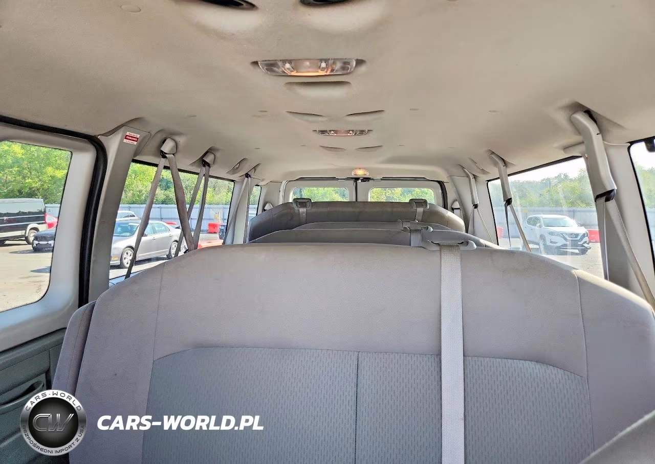 2013 Ford Econoline E350 Super Duty Wagon VIN:1FBSS3BLXDDA40570 - 10