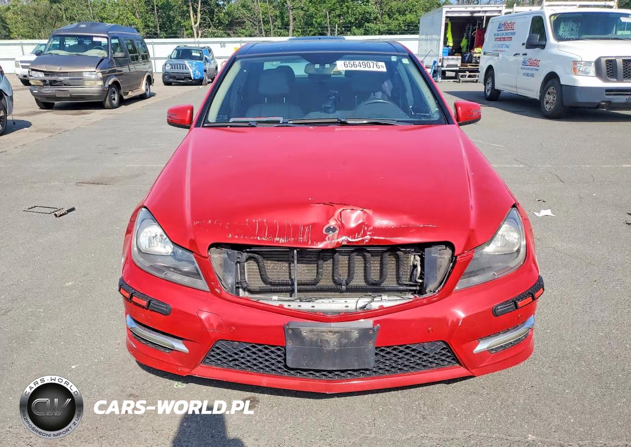 2012 Mercedes-Benz C 300 4Matic VIN:WDDGF8BBXCF862563 - 5