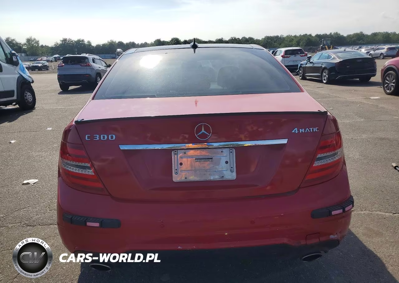 2012 Mercedes-Benz C 300 4Matic VIN:WDDGF8BBXCF862563 - 6