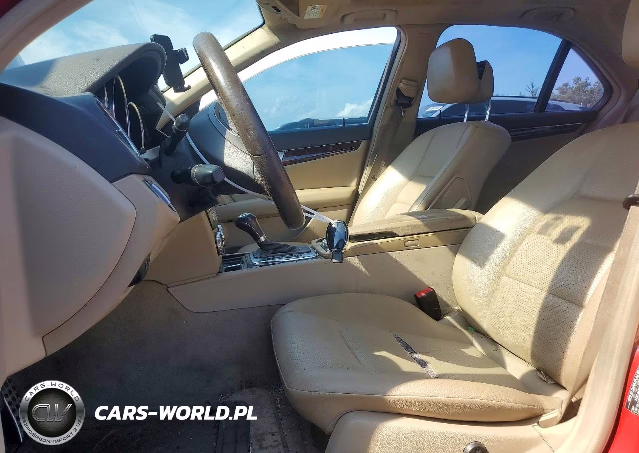 2012 Mercedes-Benz C 300 4Matic VIN:WDDGF8BBXCF862563 - 7