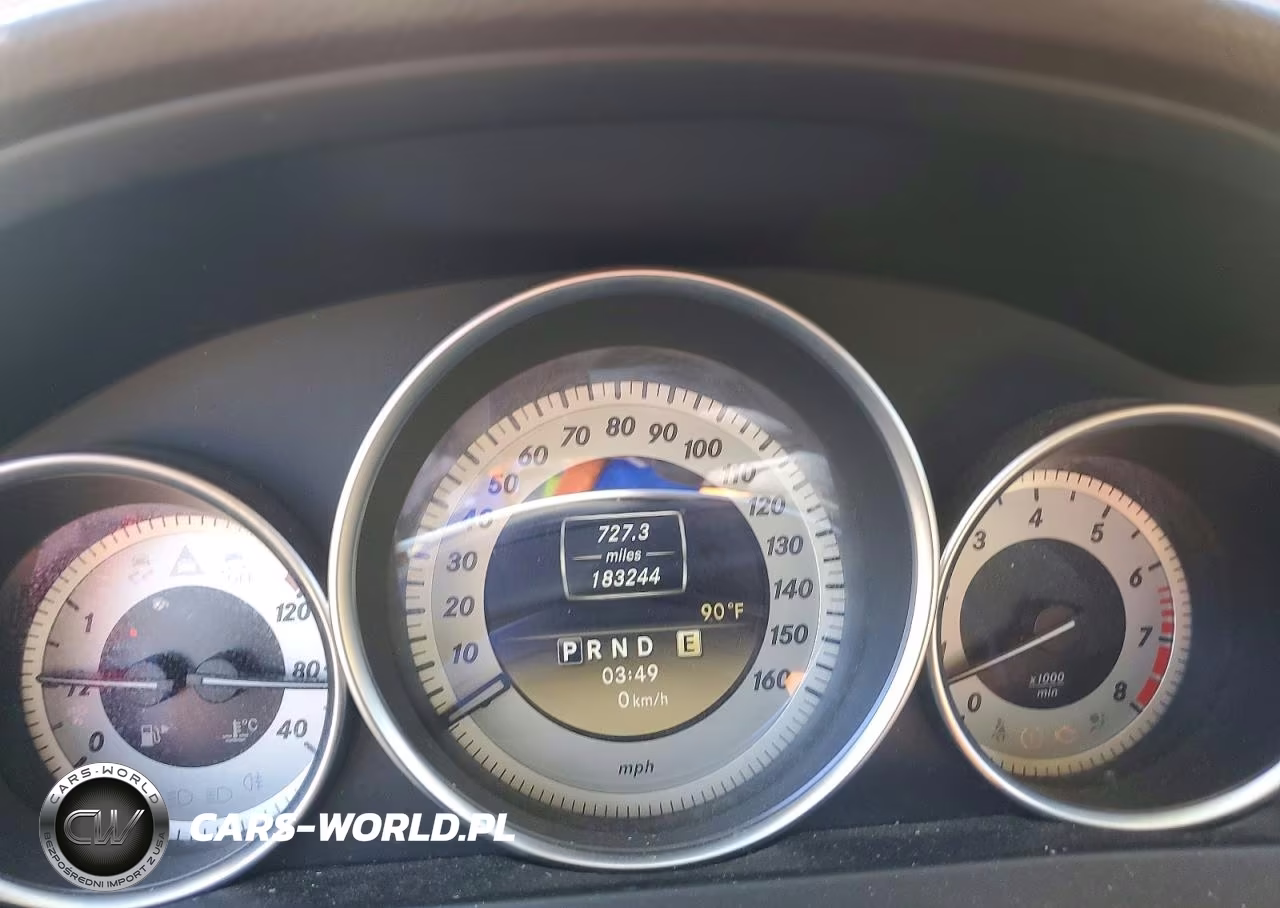 2012 Mercedes-Benz C 300 4Matic VIN:WDDGF8BBXCF862563 - 9