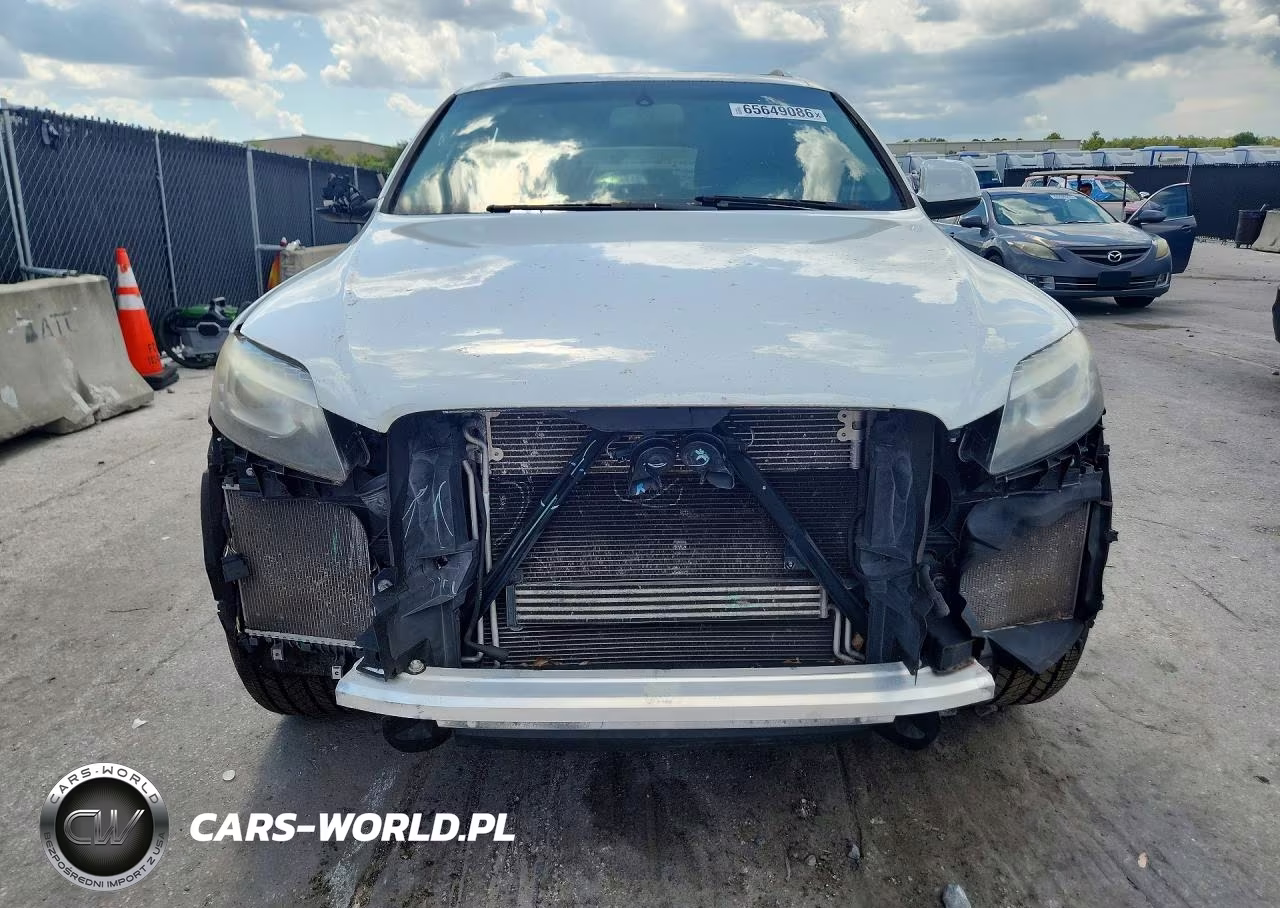 2015 Audi Q7 Premium Plus VIN:WA1LGAFE9FD014606 - 5