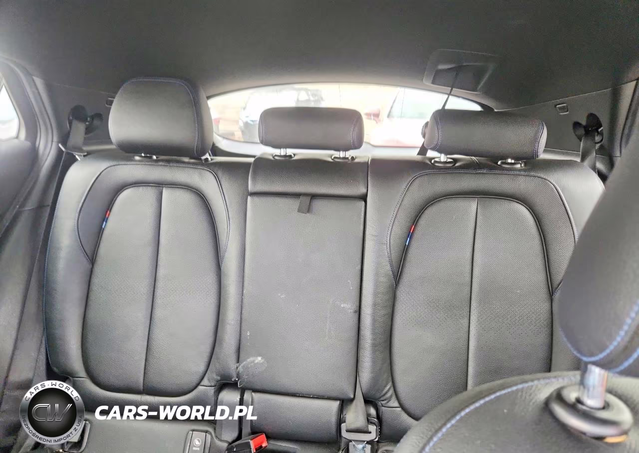 2018 BMW X2 xDrive28I VIN:WBXYJ5C31JEF71140 - 10