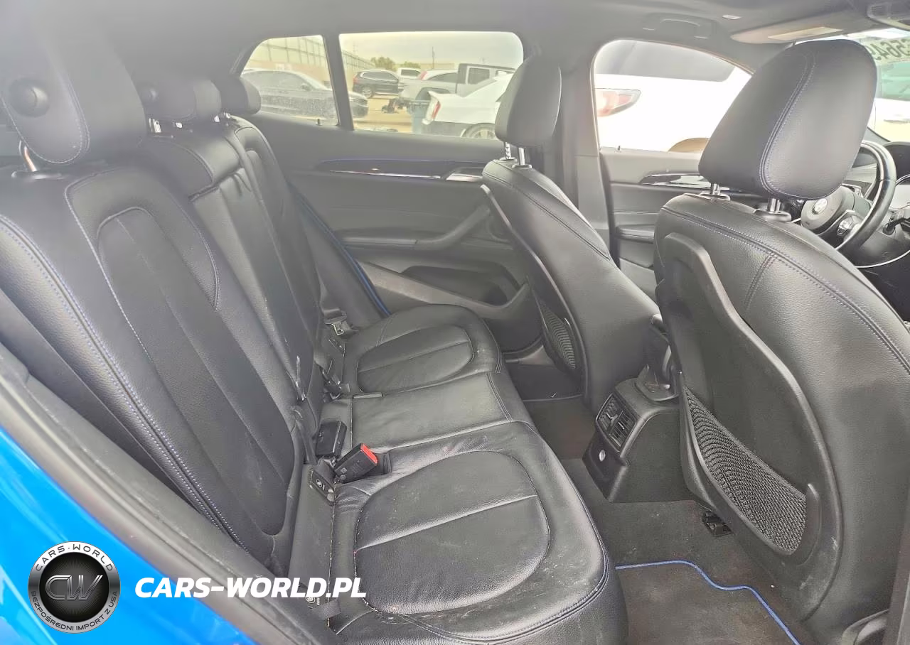 2018 BMW X2 xDrive28I VIN:WBXYJ5C31JEF71140 - 11