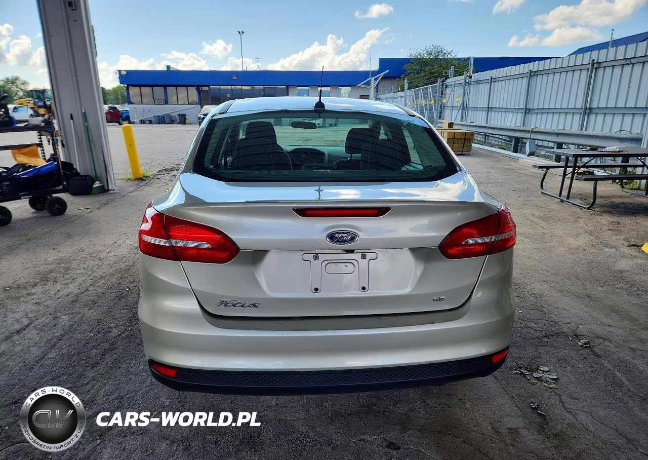 2018 Ford Focus Se VIN:1FADP3F26JL218540 - 6