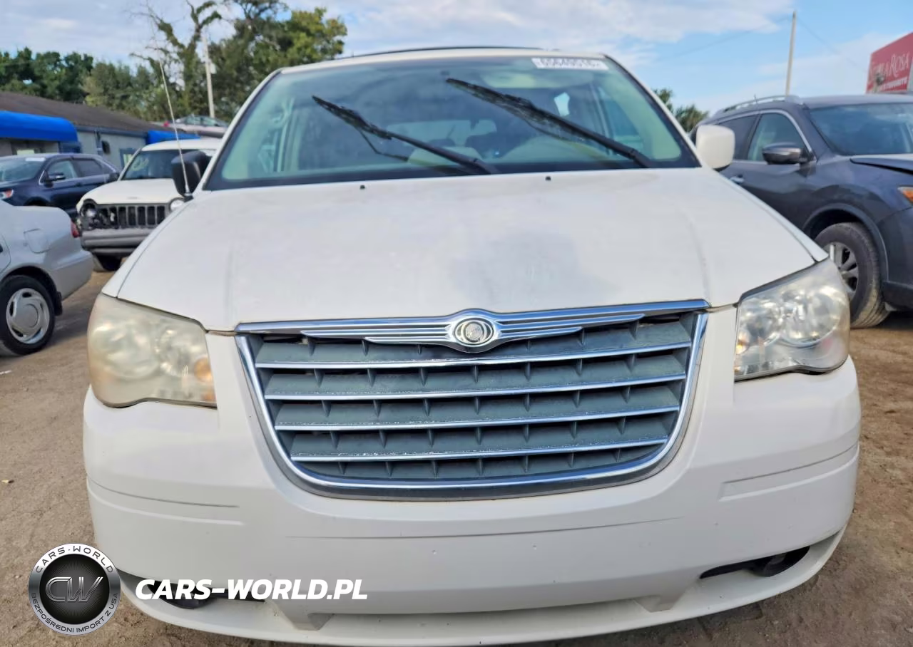 2010 Chrysler Town & Country Touring VIN:2A4RR5D13AR221378 - 5