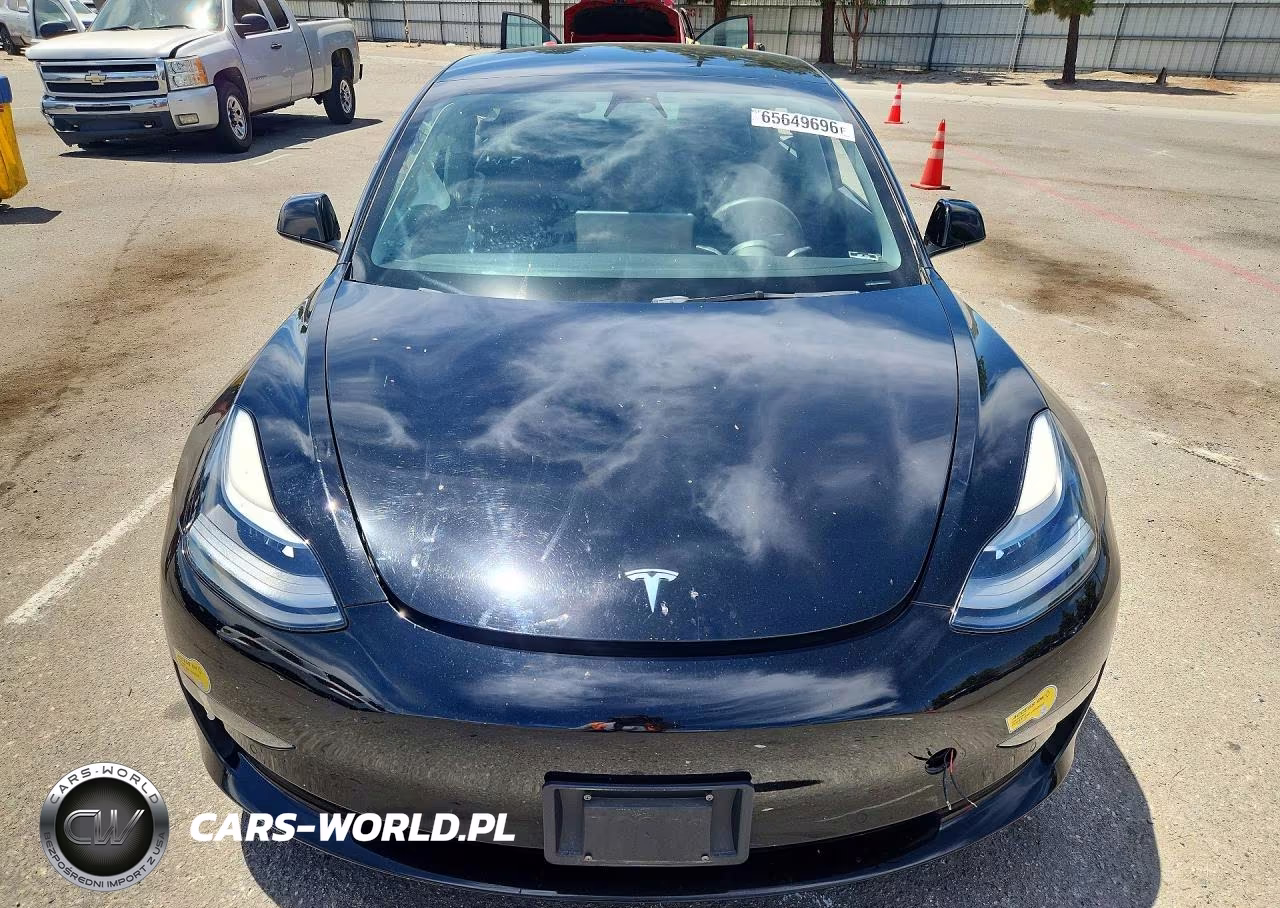 2022 Tesla Model 3 VIN:5YJ3E1EB4NF135053 - 5