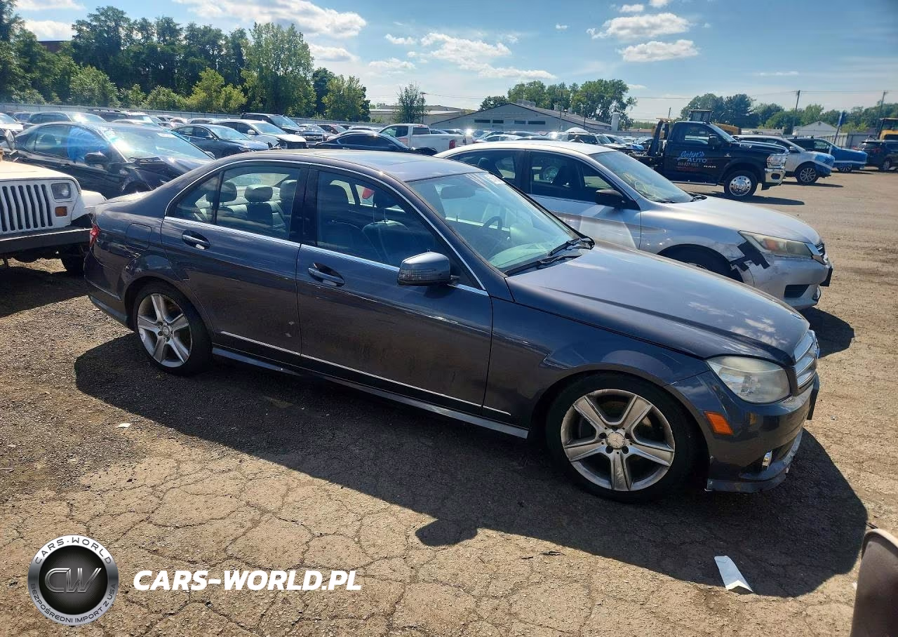2010 Mercedes-Benz C 300 4Matic VIN:WDDGF8BB7AR123341 - 4