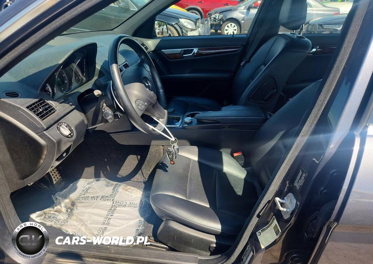 2010 Mercedes-Benz C 300 4Matic VIN:WDDGF8BB7AR123341 - 7