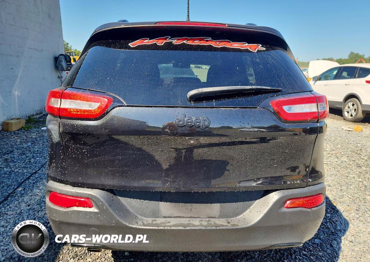 2016 Jeep Cherokee Latitude VIN:1C4PJLCB8GW146390 - 6