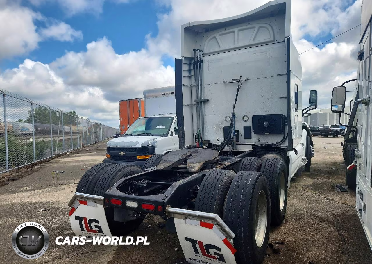 2020 Peterbilt 579 VIN:1XPBDP9X9LD675606 - 3