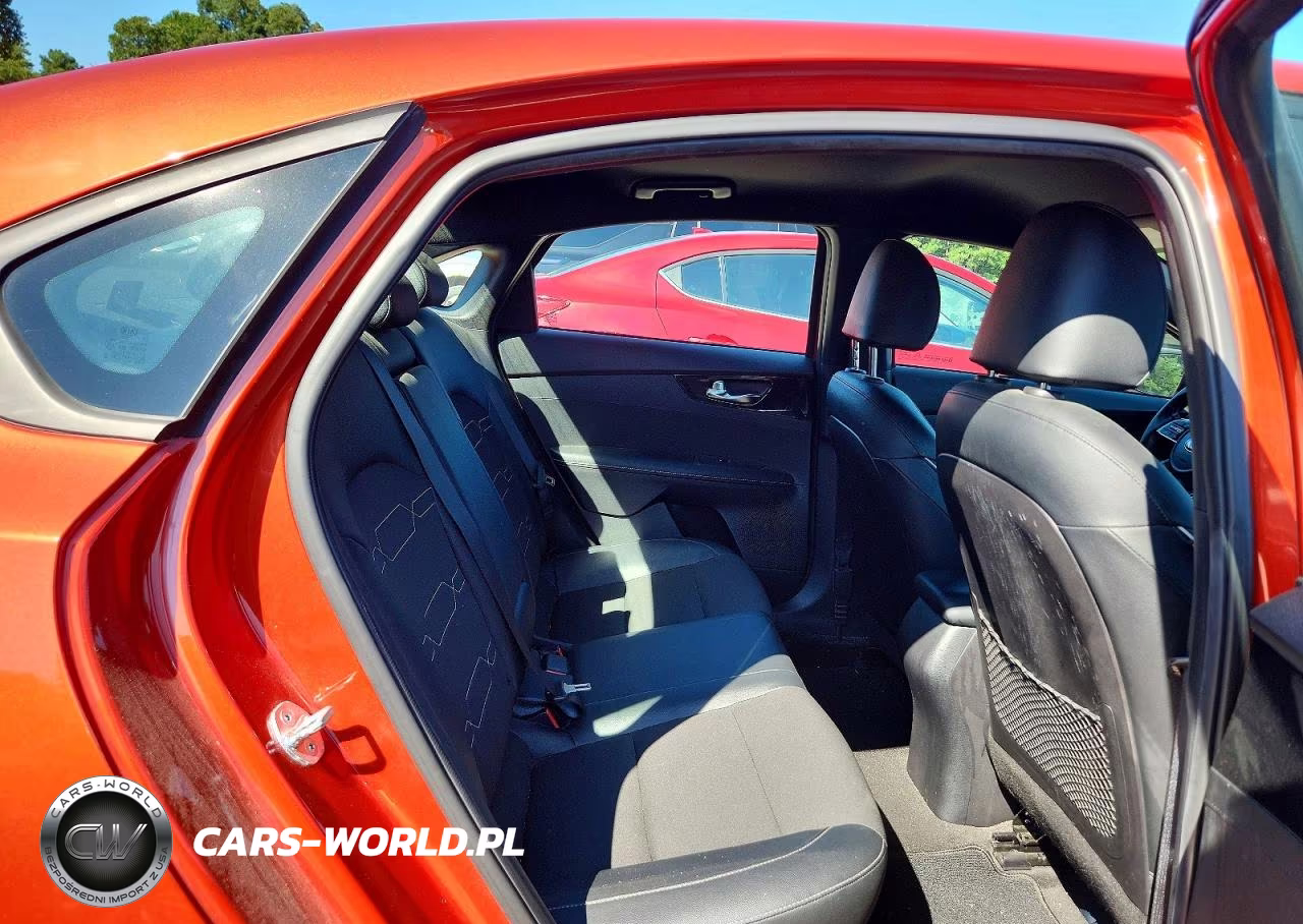 2021 Kia Forte Gt Line VIN:3KPF34AD7ME306765 - 10