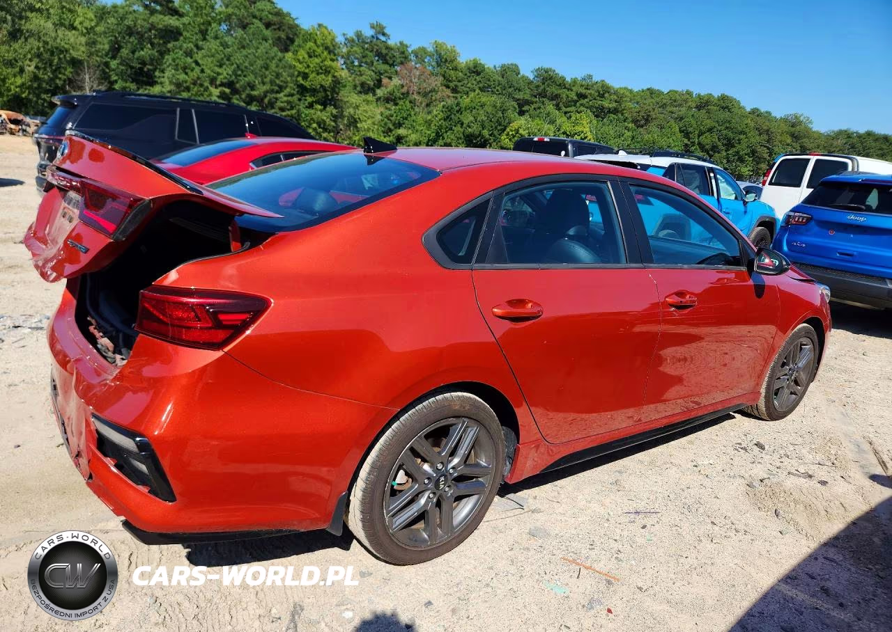 2021 Kia Forte Gt Line VIN:3KPF34AD7ME306765 - 3