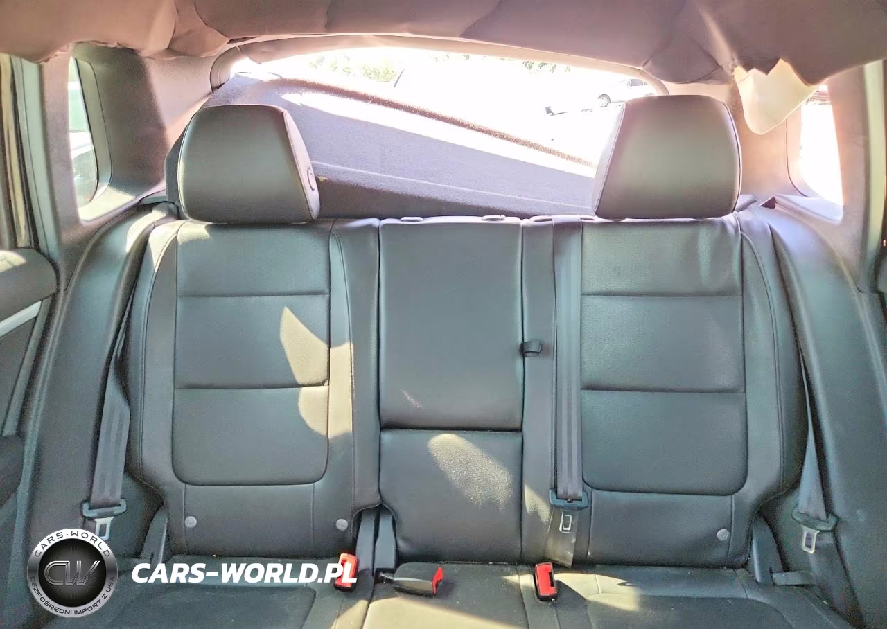 2016 Volkswagen Tiguan S VIN:WVGBV7AX9GW011922 - 10