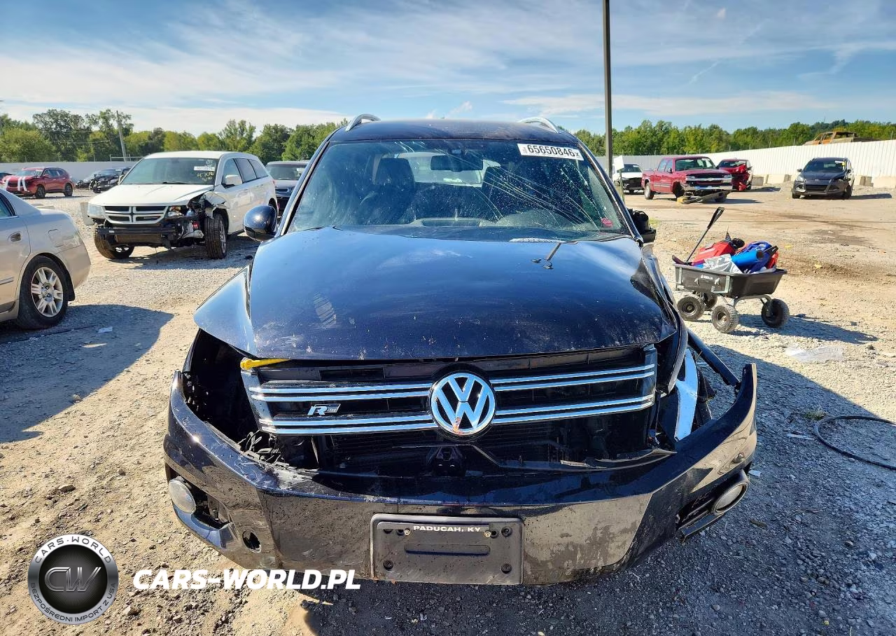2016 Volkswagen Tiguan S VIN:WVGBV7AX9GW011922 - 5