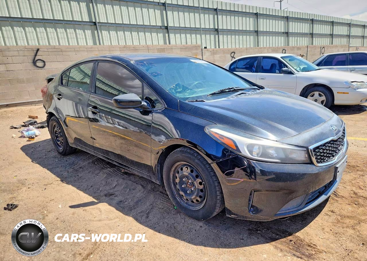 2018 Kia Forte Lx VIN:3KPFK4A76JE279938 - 4