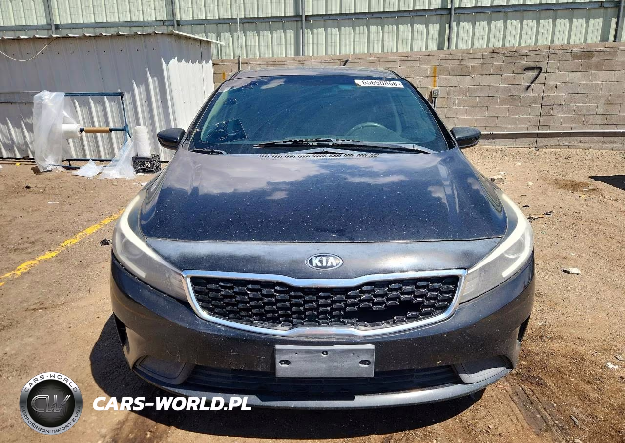 2018 Kia Forte Lx VIN:3KPFK4A76JE279938 - 5