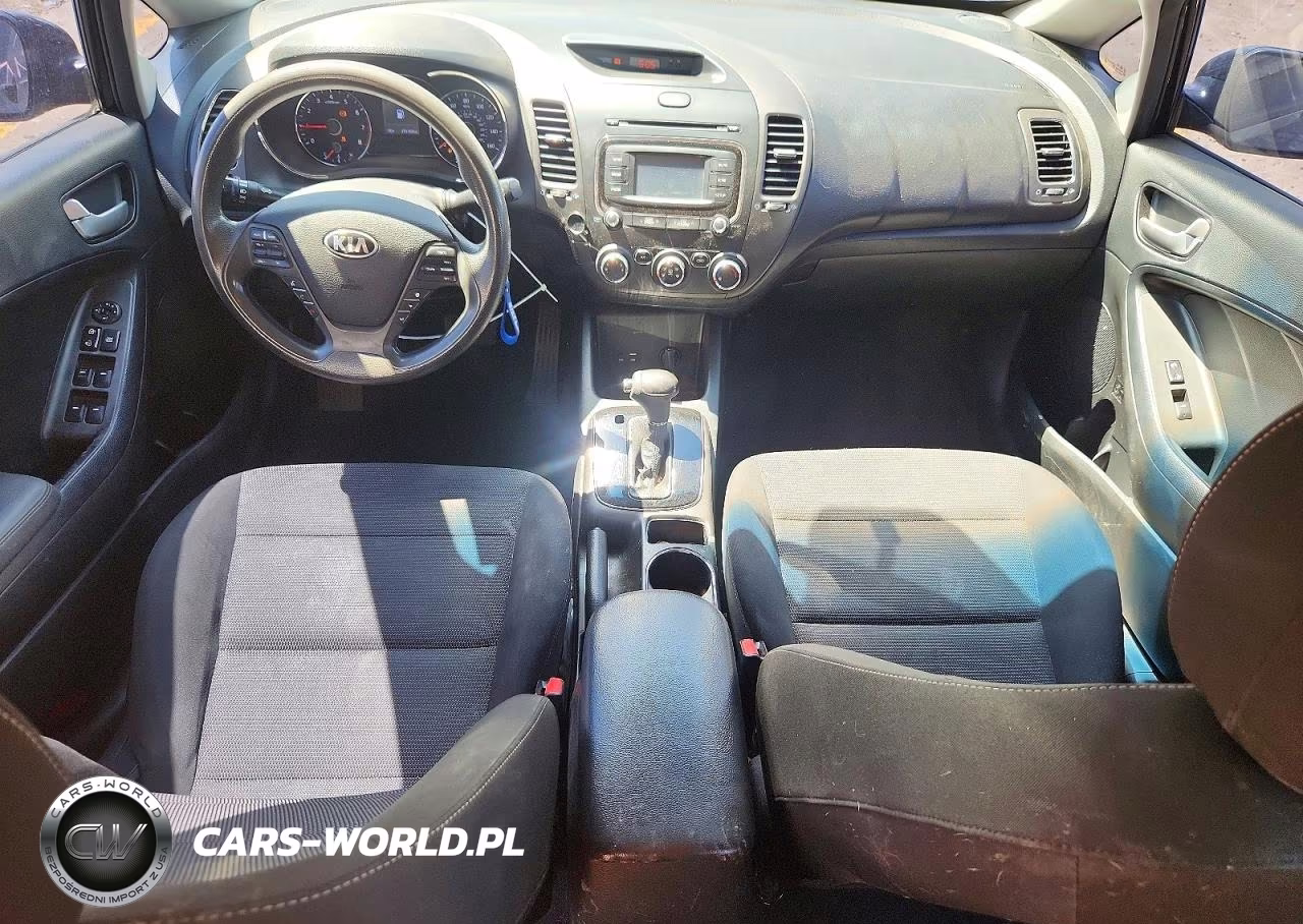 2018 Kia Forte Lx VIN:3KPFK4A76JE279938 - 8