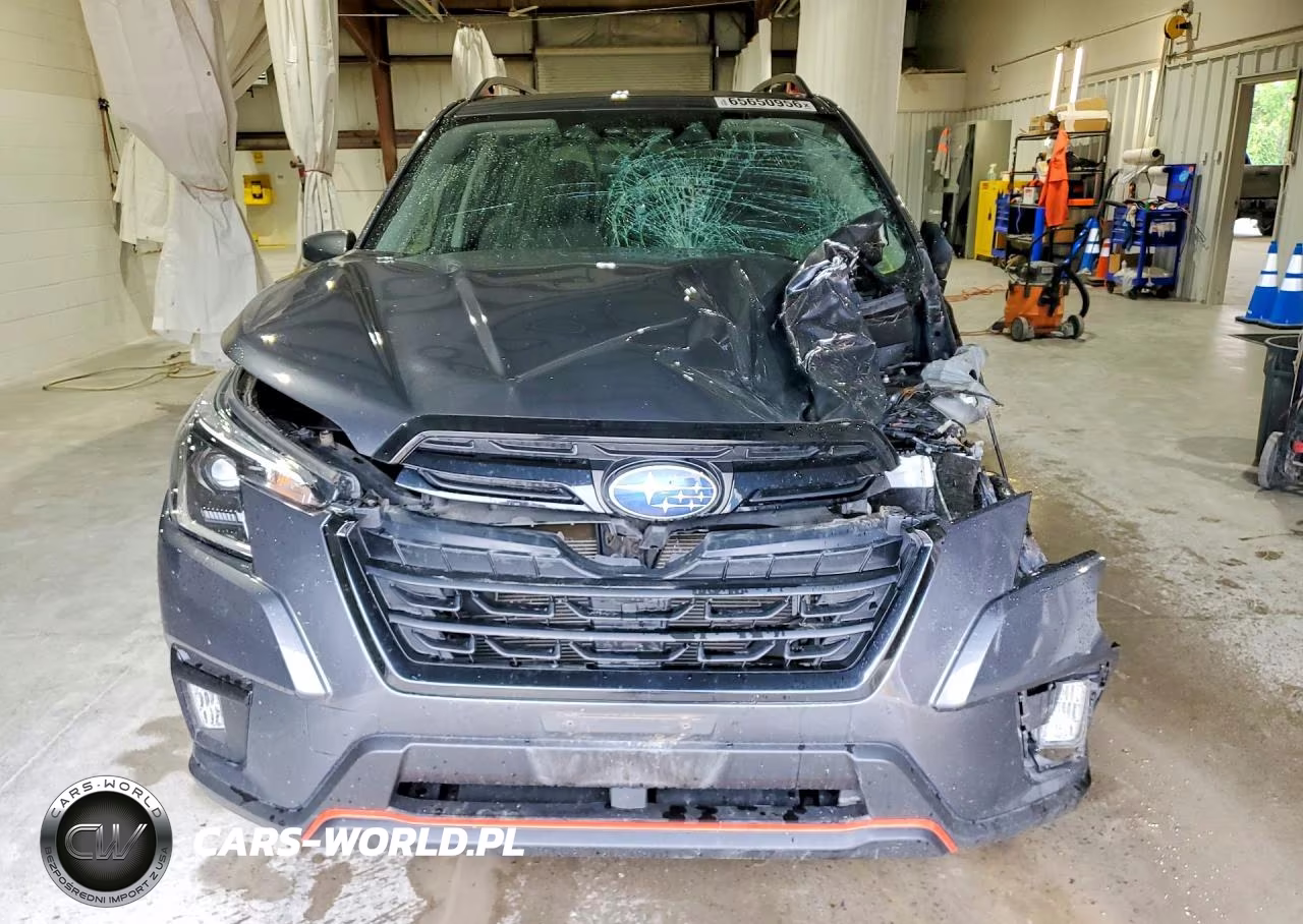 2023 Subaru Forester Sport VIN:JF2SKAJC8PH529579 - 5