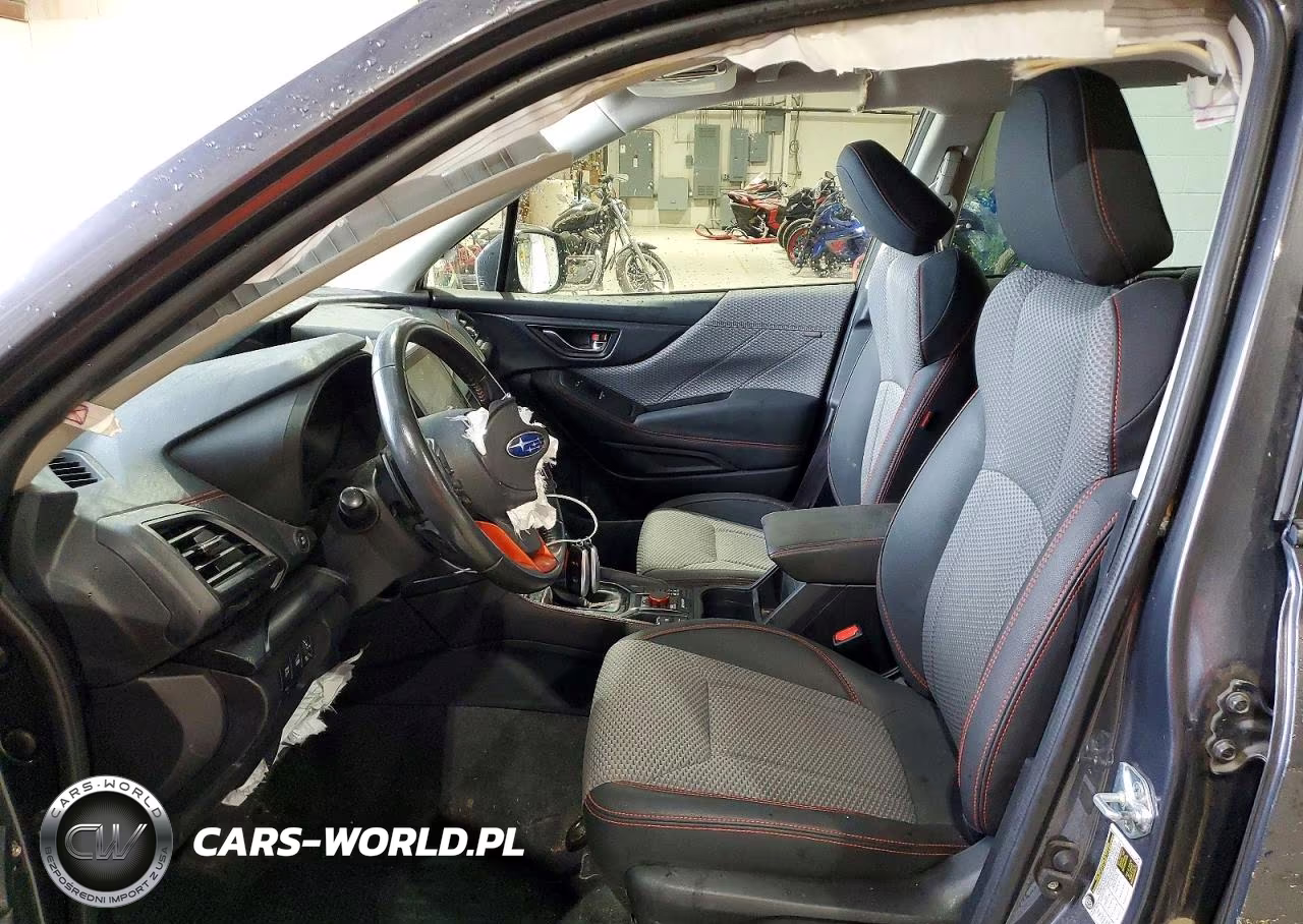 2023 Subaru Forester Sport VIN:JF2SKAJC8PH529579 - 7