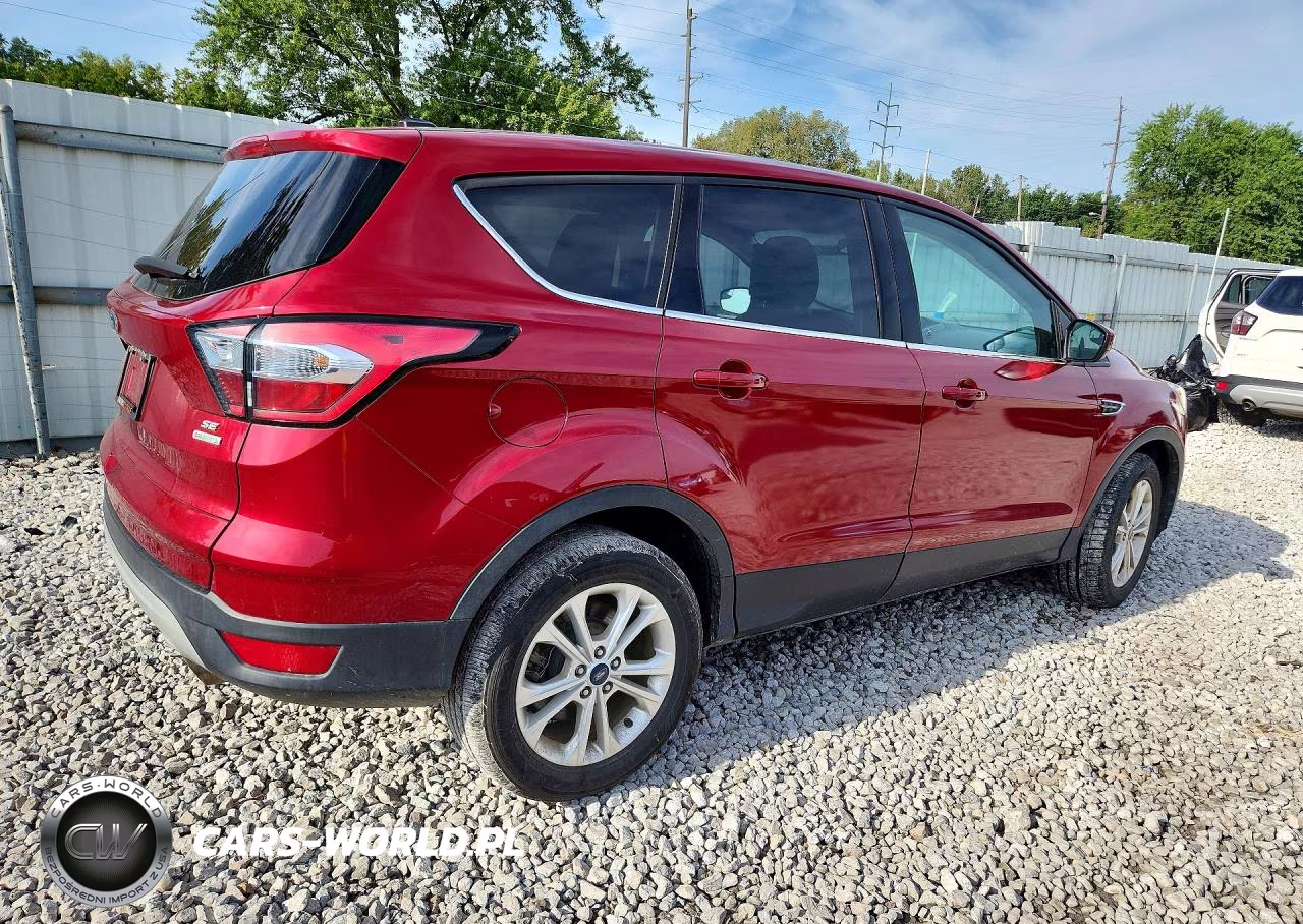 2017 Ford Escape Se VIN:1FMCU0GD1HUE90362 - 3